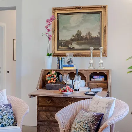 Villa Tuscany Vineyard Retreat *
