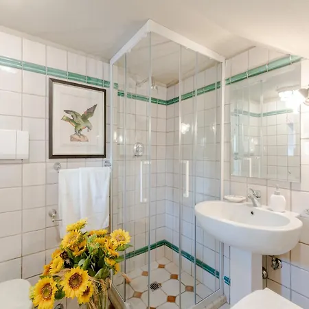Villa Tuscany Vineyard Retreat
